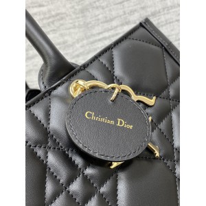 Dior Book Tote medium size 36.5 x 28 x 16.5 cm Macrocannage Calfskin Bags