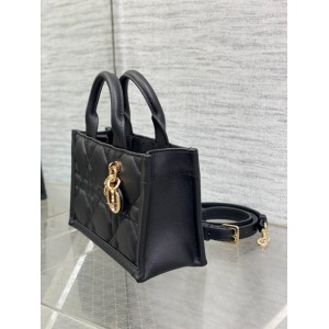 Dior Book Tote mini Macrocannage Calfskin 21.5 x 13 x 7.5 cm Bags