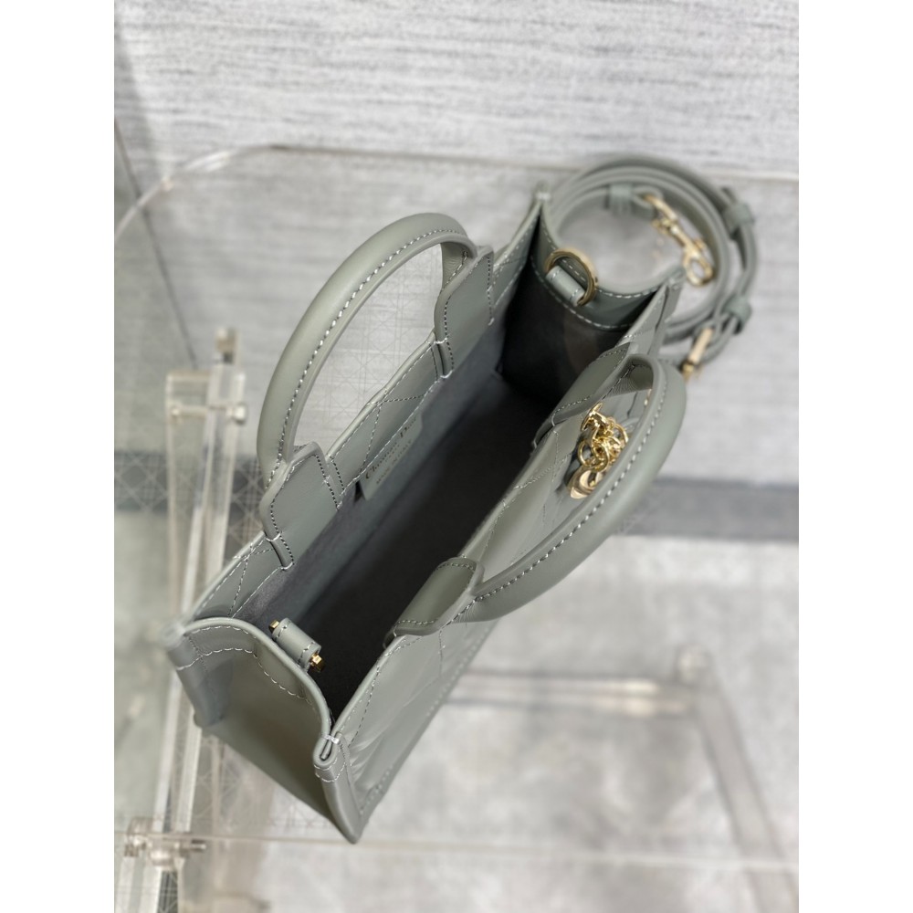 Dior Book Tote mini Macrocannage Calfskin 21.5 x 13 x 7.5 cm Bags