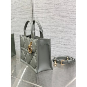 Dior Book Tote mini Macrocannage Calfskin 21.5 x 13 x 7.5 cm Bags