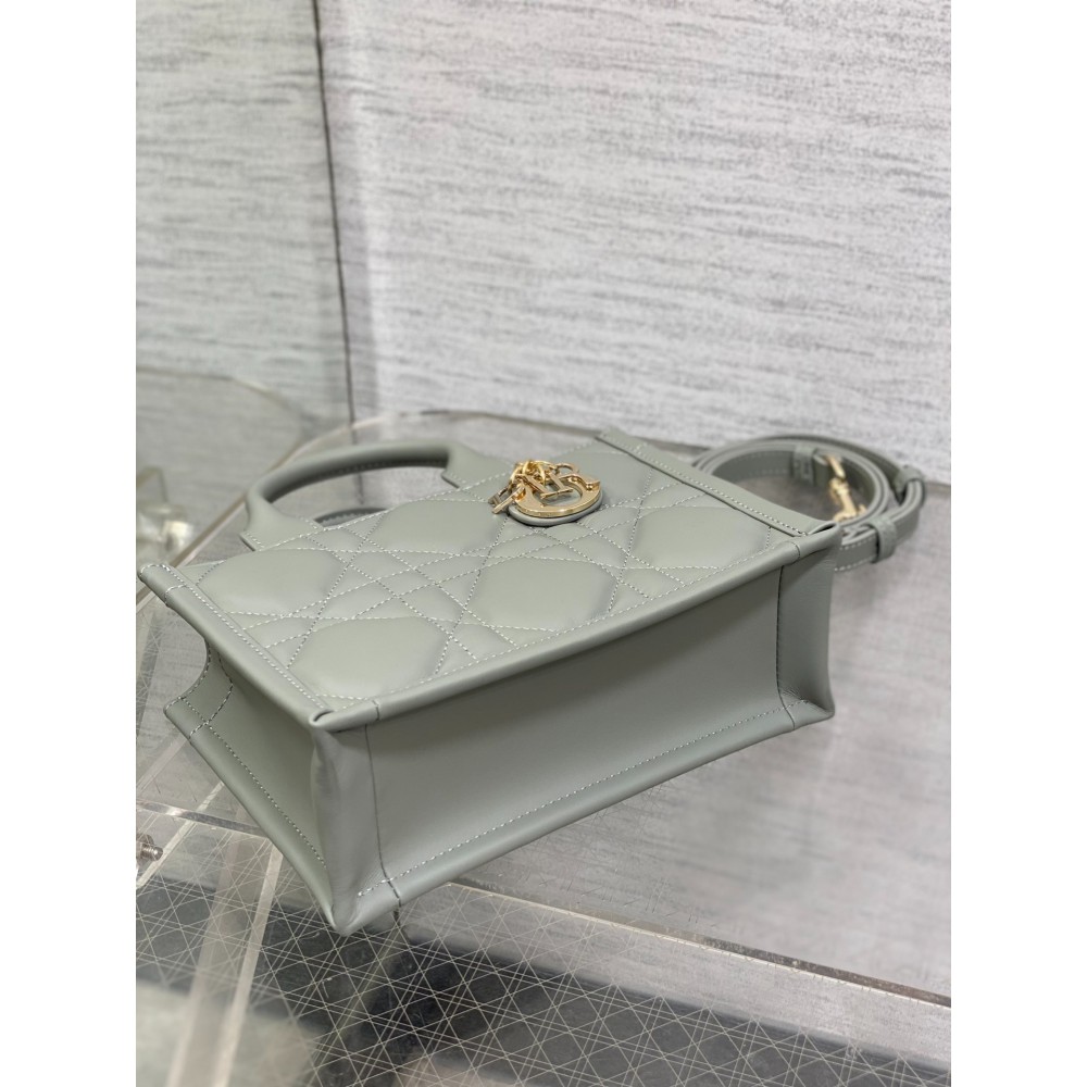 Dior Book Tote mini Macrocannage Calfskin 21.5 x 13 x 7.5 cm Bags