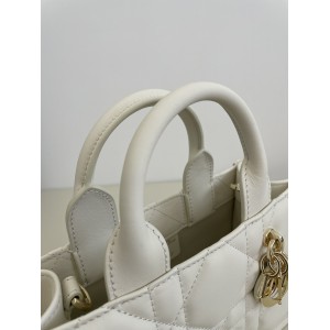 Dior Book Tote mini Macrocannage Calfskin 21.5 x 13 x 7.5 cm Bags