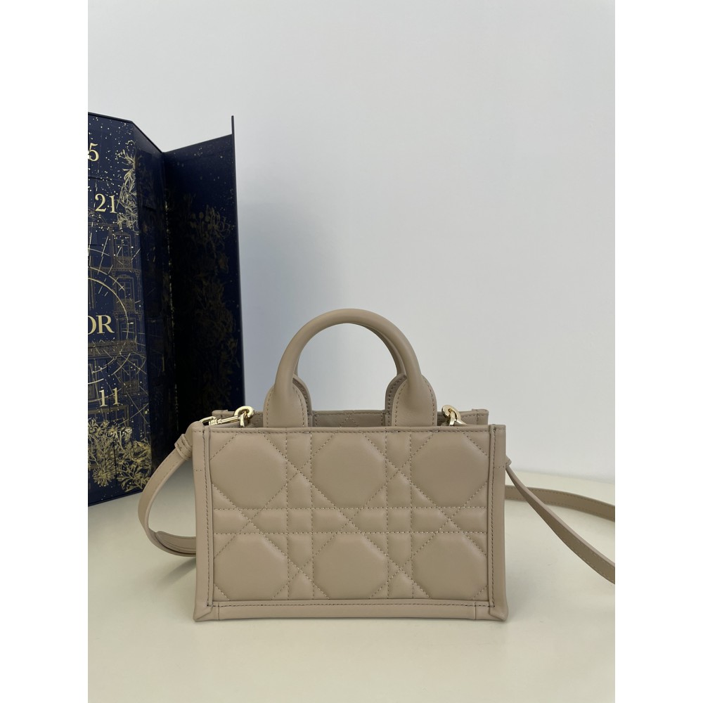 Dior Book Tote mini Macrocannage Calfskin 21.5 x 13 x 7.5 cm Bags