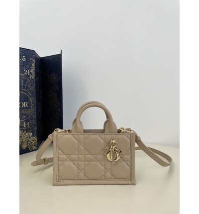 Dior Book Tote mini Macrocannage Calfskin 21.5 x 13 x 7.5 cm