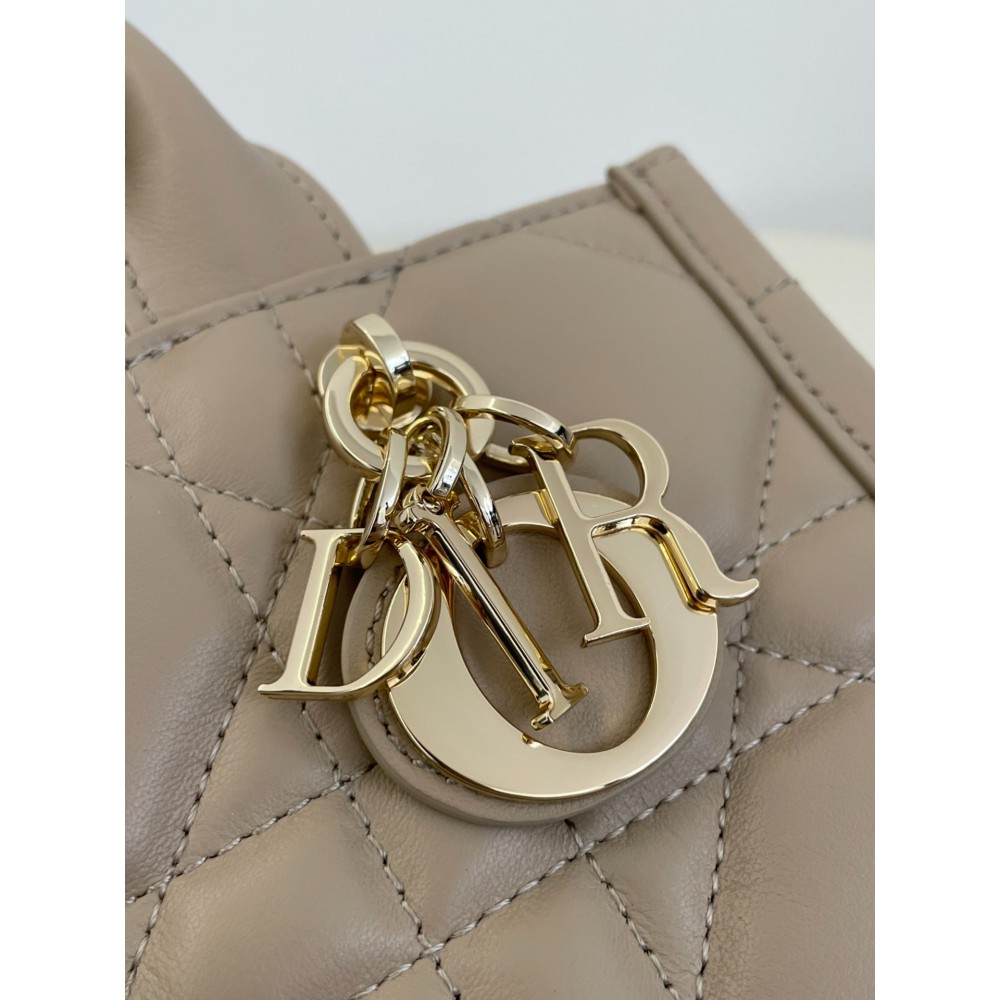 Dior Book Tote mini Macrocannage Calfskin 21.5 x 13 x 7.5 cm Bags