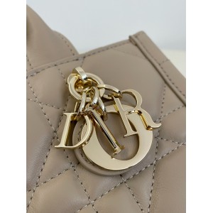 Dior Book Tote mini Macrocannage Calfskin 21.5 x 13 x 7.5 cm Bags