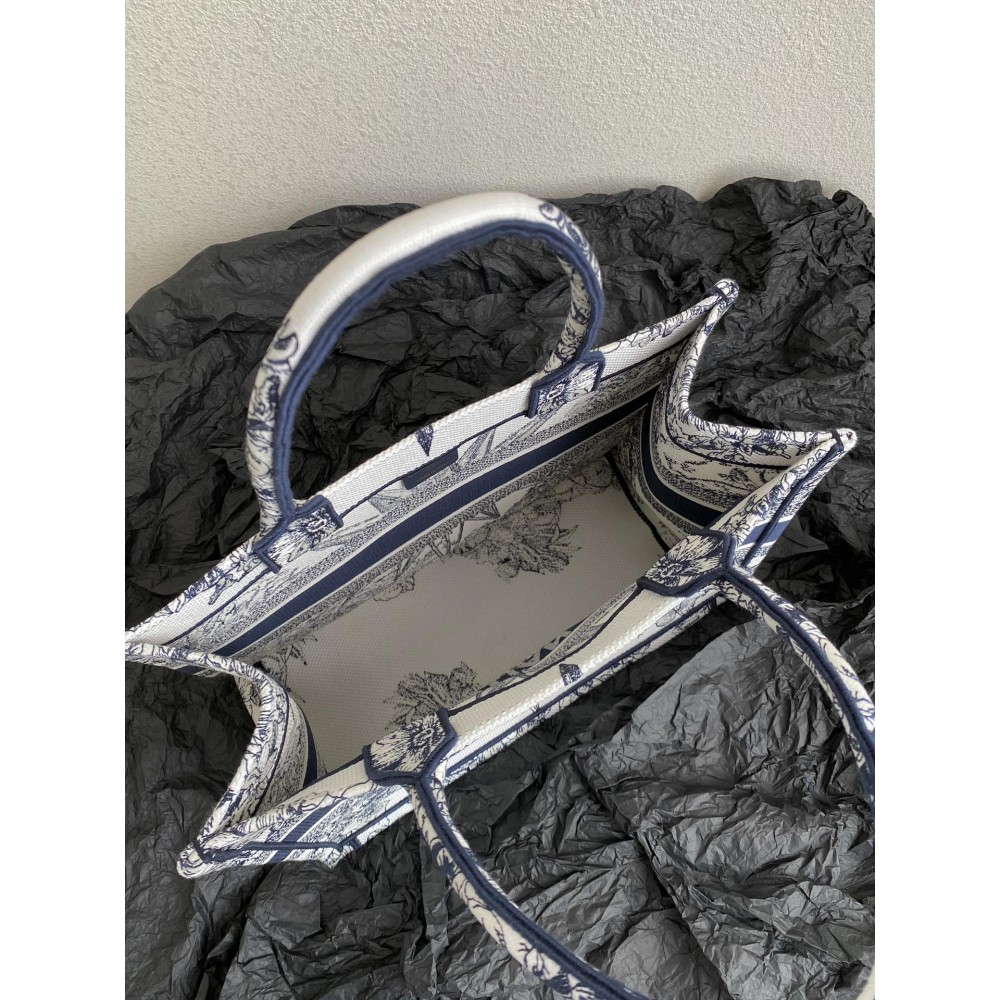 Dior Book Tote medium size 36.5 x 28 x 16.5 cm Bags