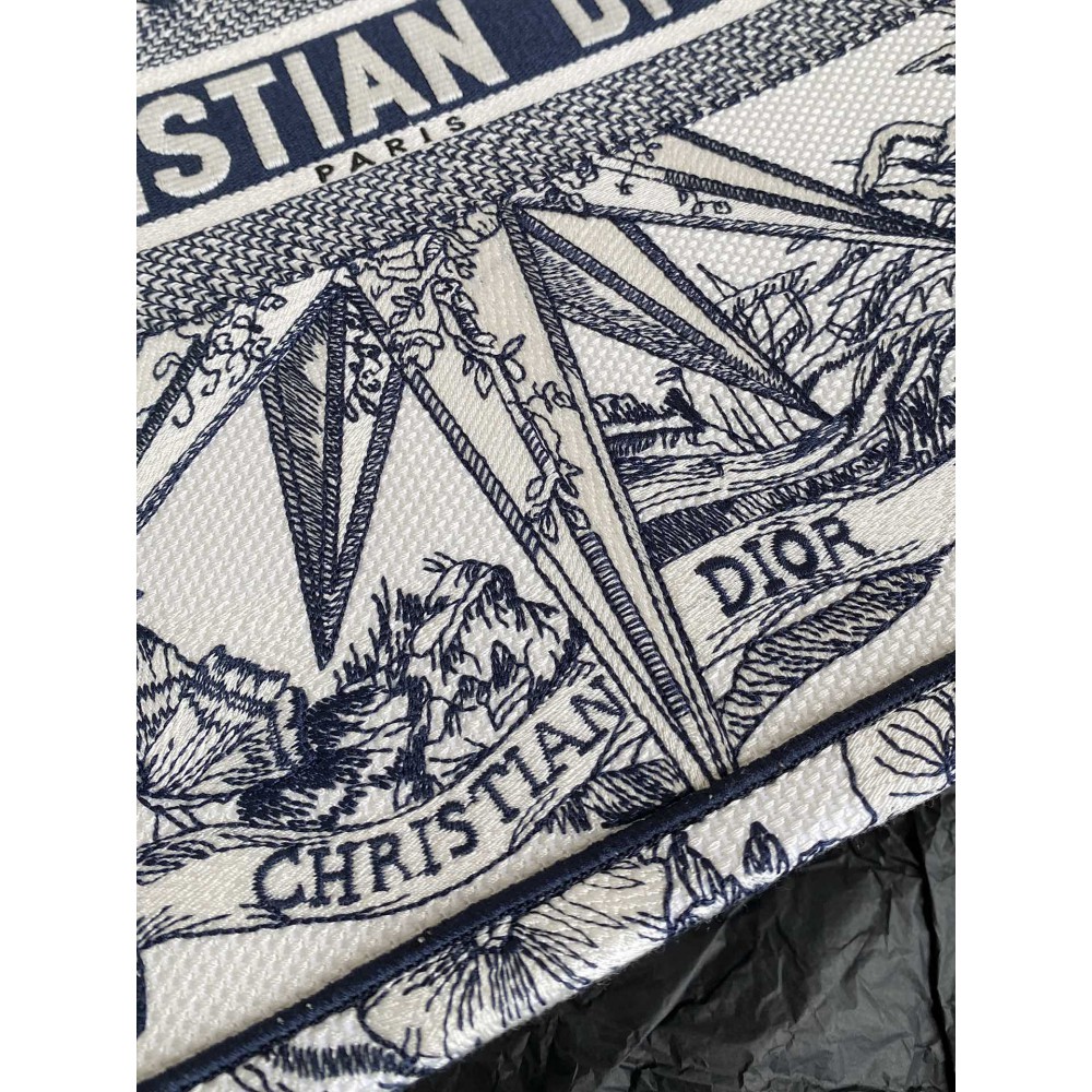 Dior Book Tote Large size 42 x 35 x 18.5 cm Bags