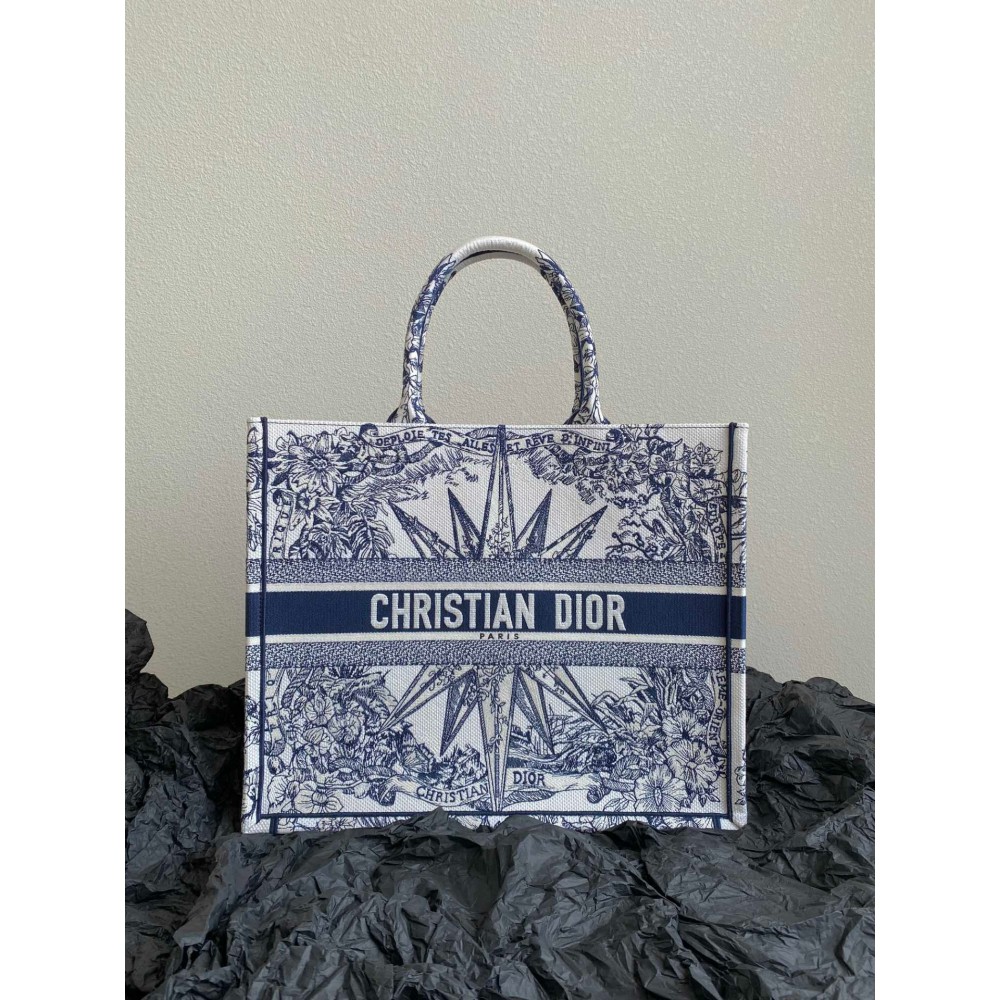 Dior Book Tote Large size 42 x 35 x 18.5 cm Bags