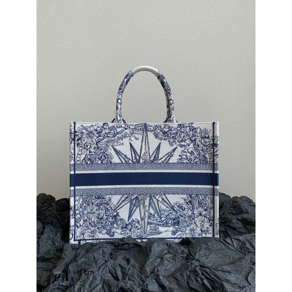Dior Book Tote Large size 42 x 35 x 18.5 cm Bags
