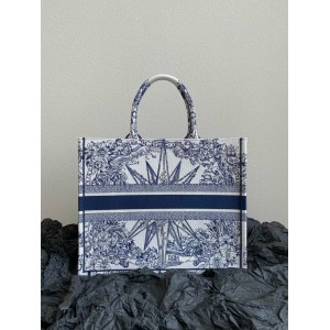 Dior Book Tote Large size 42 x 35 x 18.5 cm Bags