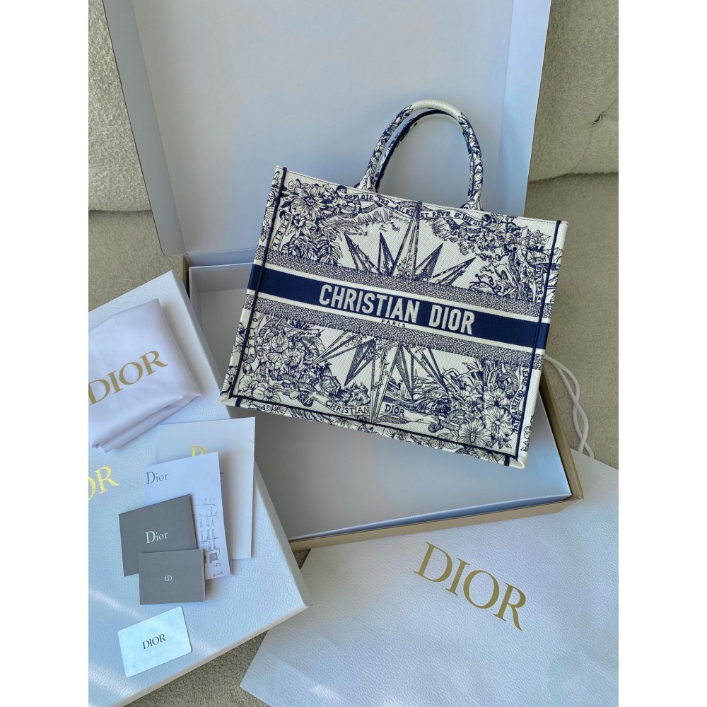 Dior Book Tote Large size 42 x 35 x 18.5 cm Bags