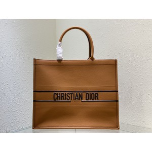 Dior Book Tote Large size 42 x 35 x 18.5 cm leather calfksin 100% Bags