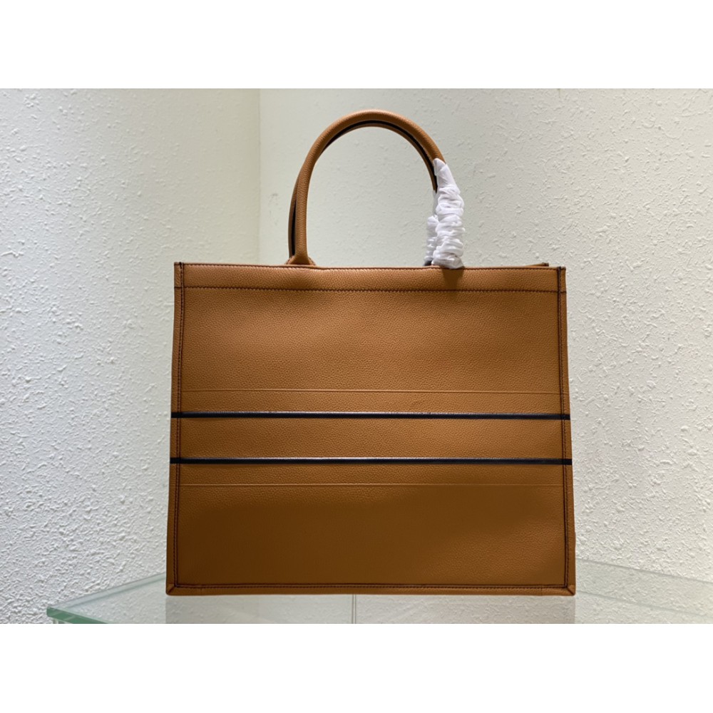 Dior Book Tote Large size 42 x 35 x 18.5 cm leather calfksin 100% Bags