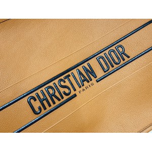 Dior Book Tote Large size 42 x 35 x 18.5 cm leather calfksin 100% Bags