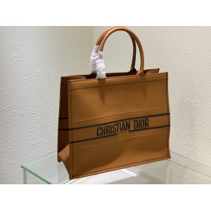 Dior Book Tote Large size 42 x 35 x 18.5 cm leather calfksin 100% Bags