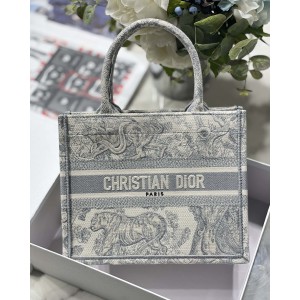 Dior Book Tote Small size 26.5 x 22 x 14 cm Bags