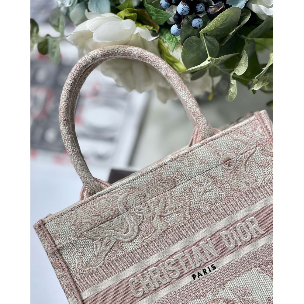 Dior Book Tote Small size 26.5 x 22 x 14 cm Bags