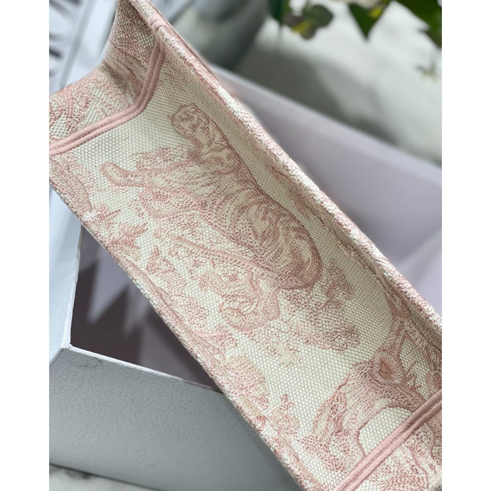 Dior Book Tote Small size 26.5 x 22 x 14 cm Bags