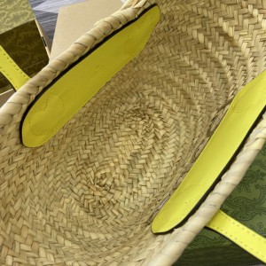 Gucci Mini straw tote with Gucci logo 782381 