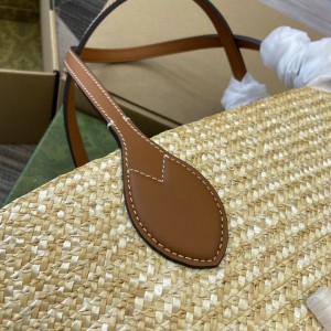 Gucci Medium straw tote with Gucci patch 779530 