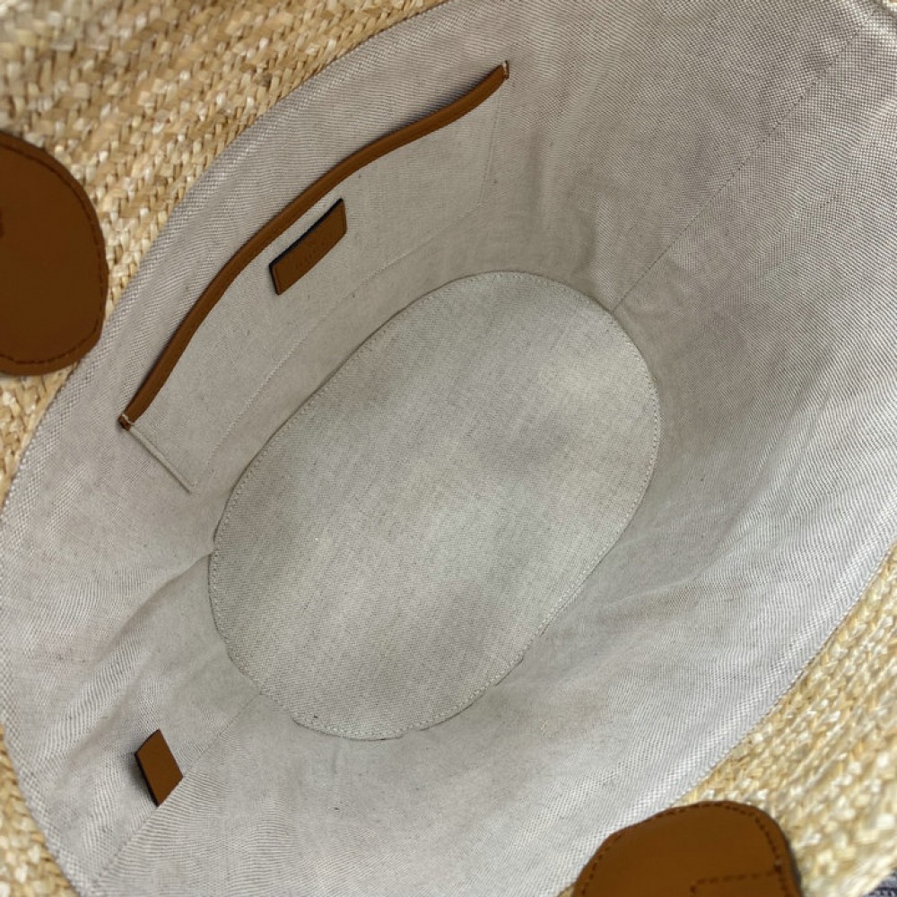 Gucci Medium straw tote with Gucci patch 779530 