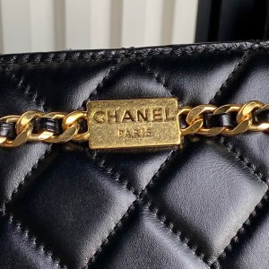 Chanel clutch bag shiny lambskin gold tone 21x16x7cm Bags