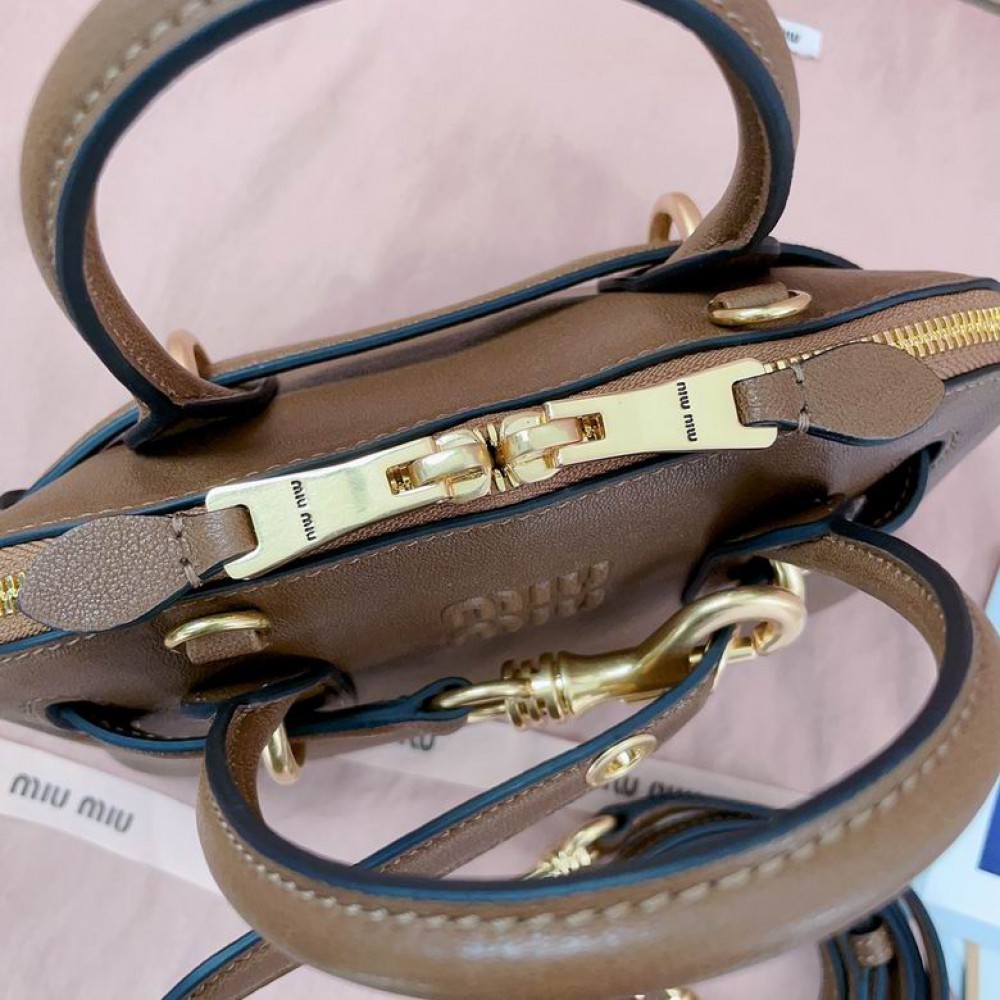 Miu Miu Aventure leather handbag 21x13.5x8cm Bags