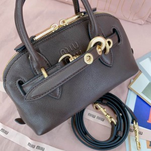 Miu Miu Aventure leather handbag 21x13.5x8cm Bags