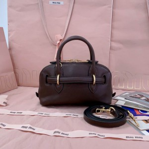 Miu Miu Aventure leather handbag 21x13.5x8cm Bags