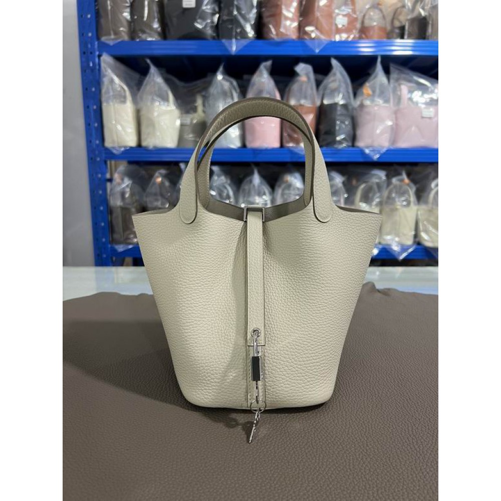 Hermes Picotin Lock 18 bag L 18 x H 19 x D 13 cm Bags