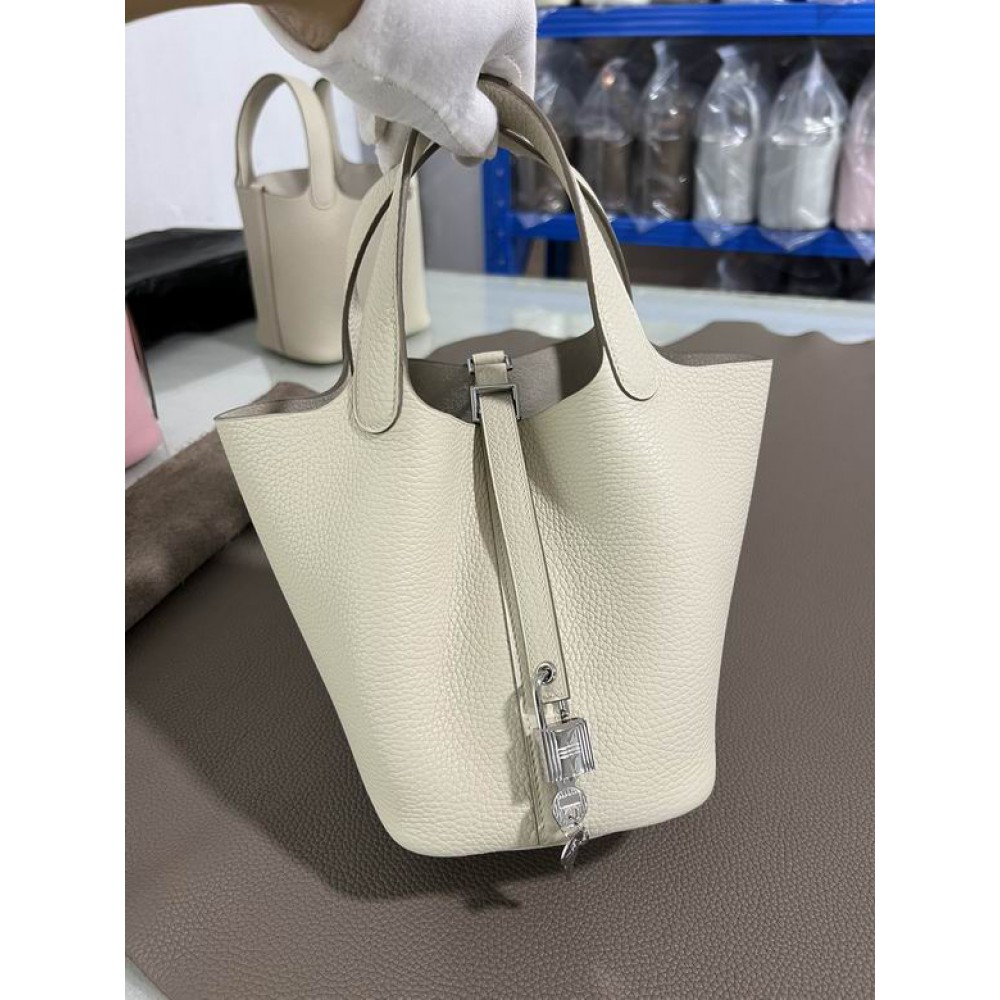 Hermes Picotin Lock 18 bag L 18 x H 19 x D 13 cm Bags