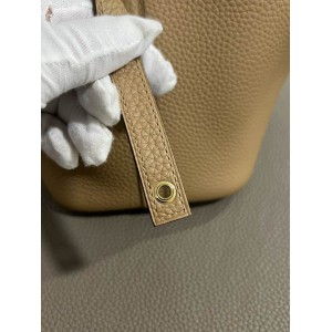 Hermes Picotin Lock 18 bag L 18 x H 19 x D 13 cm Bags