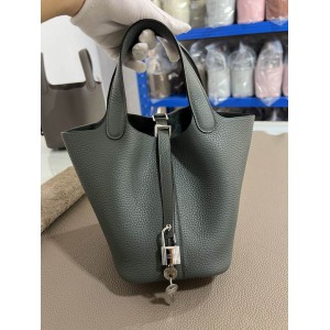 Hermes Picotin Lock 18 bag L 18 x H 19 x D 13 cm Bags