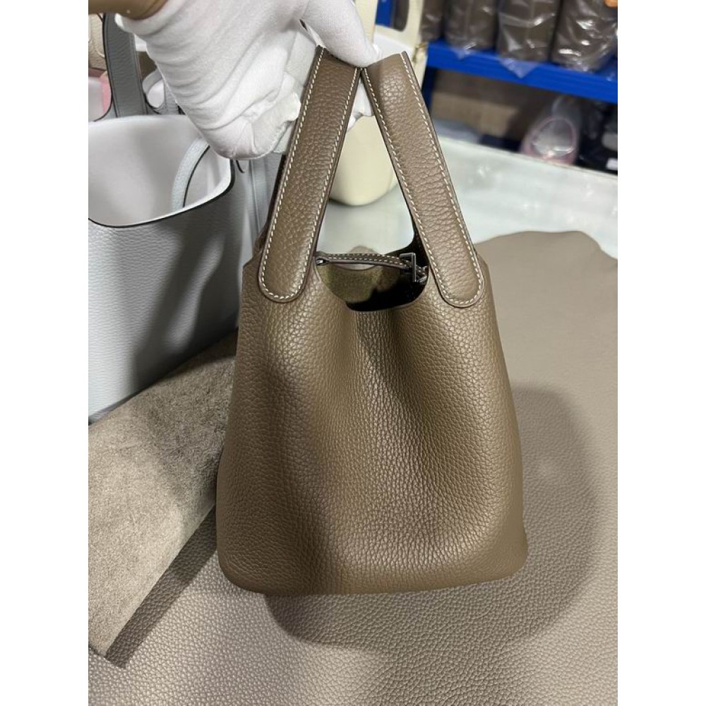 Hermes Picotin Lock 18 bag L 18 x H 19 x D 13 cm Bags