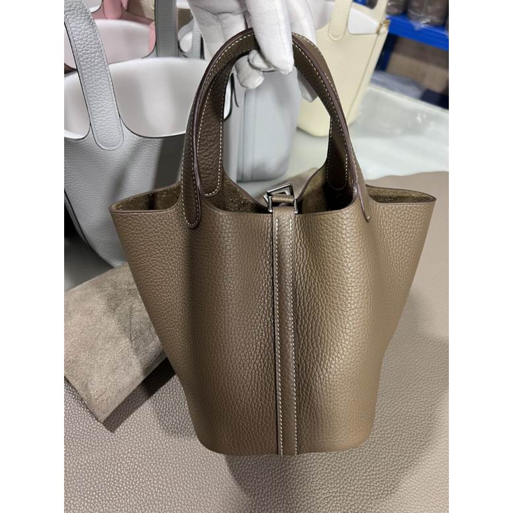 Hermes Picotin Lock 18 bag L 18 x H 19 x D 13 cm Bags