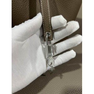 Hermes Picotin Lock 18 bag L 18 x H 19 x D 13 cm Bags