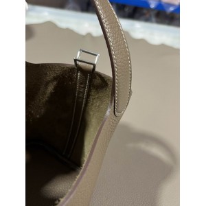 Hermes Picotin Lock 18 bag L 18 x H 19 x D 13 cm Bags