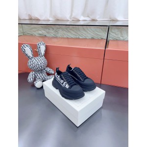Alexander McQueen sneakers 35-45 Shoes