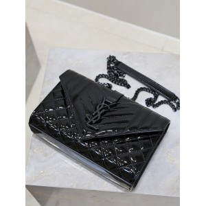 Ysl envelope small in patent leather 21x13x6cm Bags