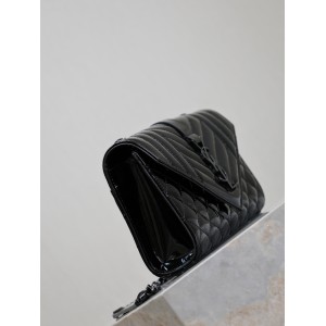 Ysl envelope small in patent leather 21x13x6cm Bags