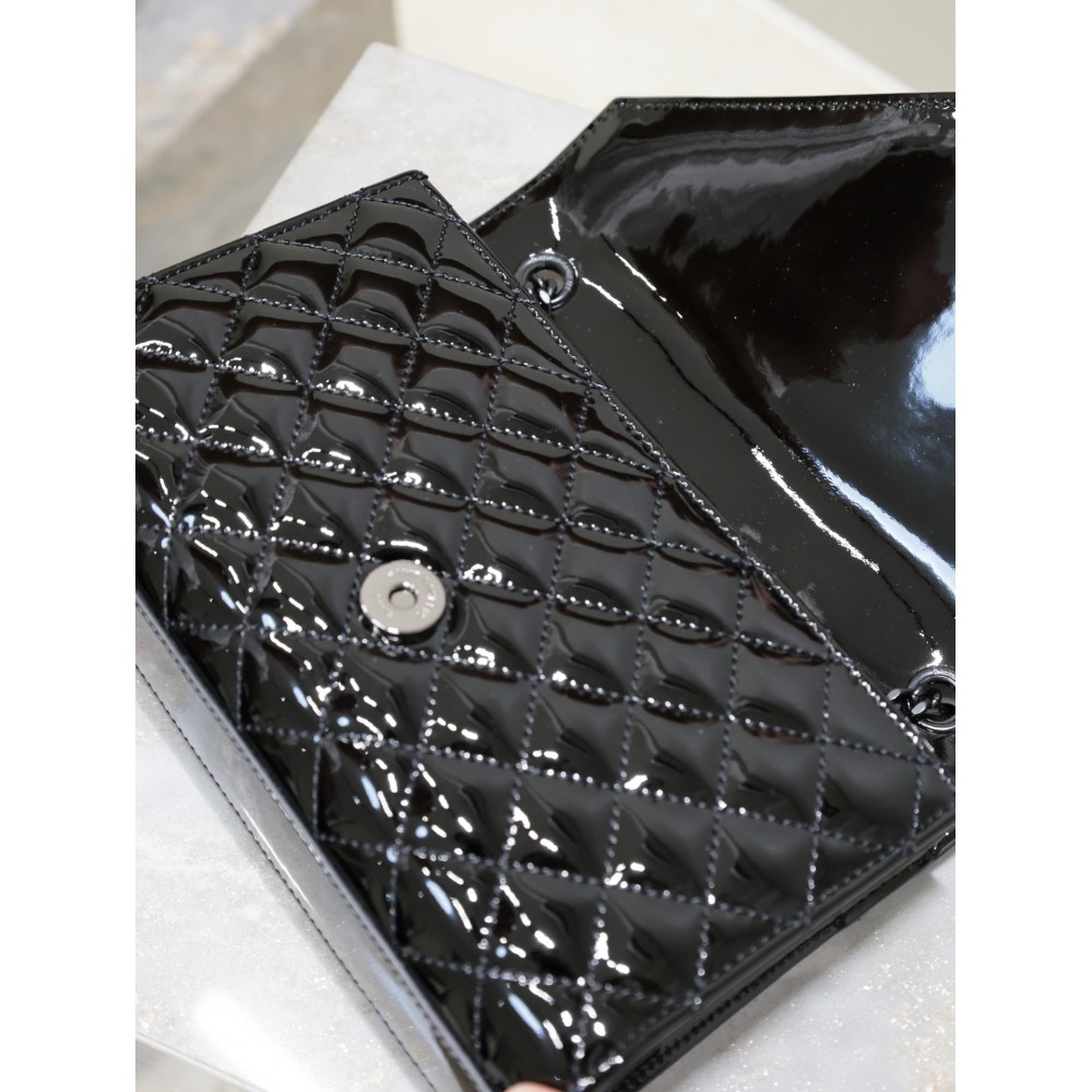 Ysl envelope small in patent leather 21x13x6cm Bags