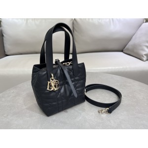 Dior Toujours Vertical Tote Bag small 18.5 x 18.5 x 12 cm Bags