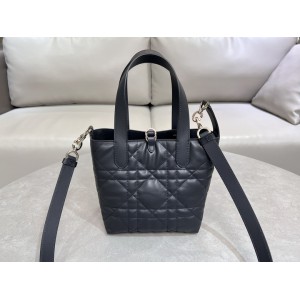 Dior Toujours Vertical Tote Bag small 18.5 x 18.5 x 12 cm Bags