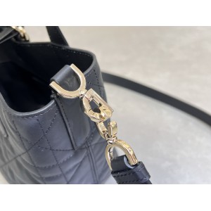 Dior Toujours Vertical Tote Bag small 18.5 x 18.5 x 12 cm Bags