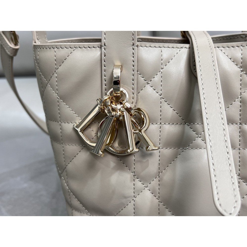 Dior Toujours Vertical Tote Bag small 18.5 x 18.5 x 12 cm Bags