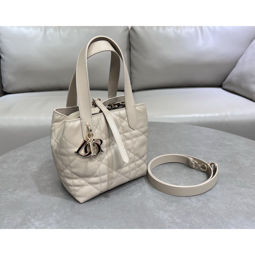 Dior Toujours Vertical Tote Bag small 18.5 x 18.5 x 12 cm Bags