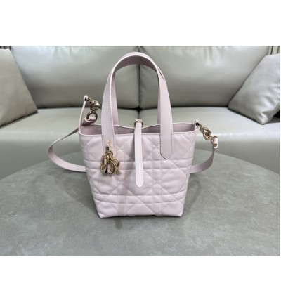 Dior Toujours Vertical Tote Bag small 18.5 x 18.5 x 12 cm