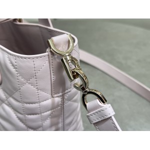 Dior Toujours Vertical Tote Bag small 18.5 x 18.5 x 12 cm Bags