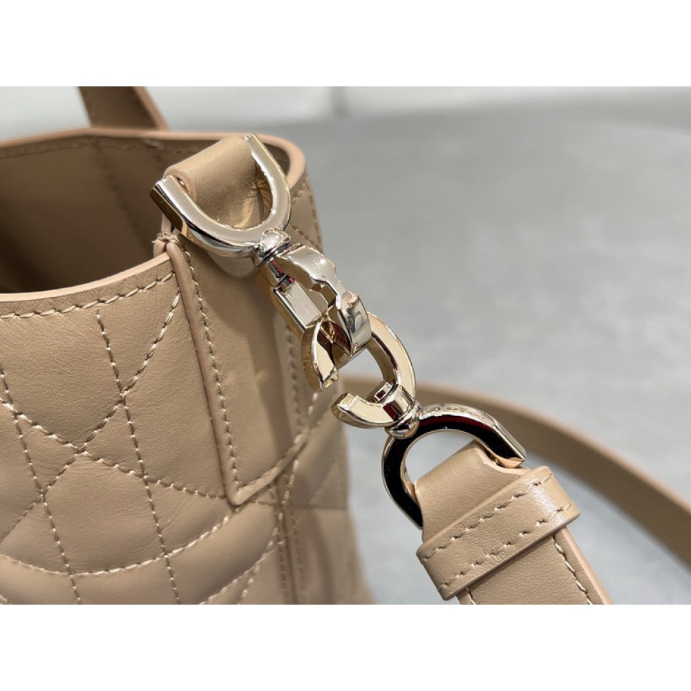 Dior Toujours Vertical Tote Bag small 18.5 x 18.5 x 12 cm Bags